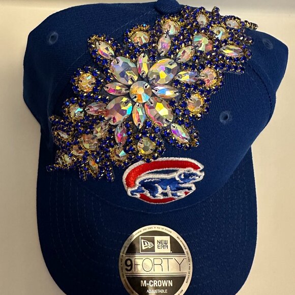 BRAND NEW LADIES AUTHENTIC NEW ERA BLING CUBS HAT main image 5